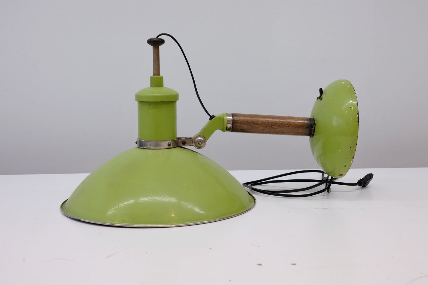 Vintage teollisuusvalaisin
