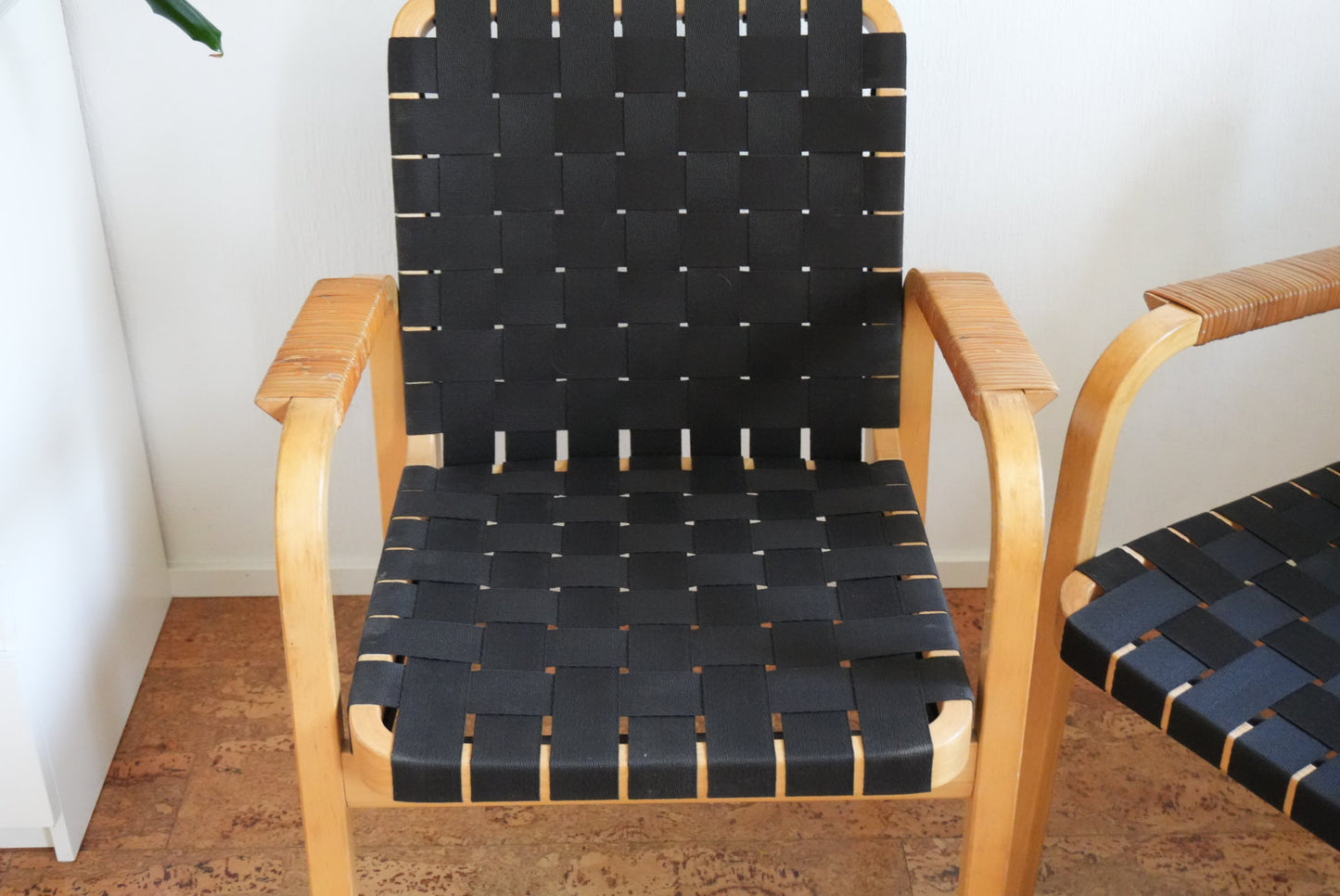 Artek 45 -nojatuoli (Alvar Aalto, 1947)