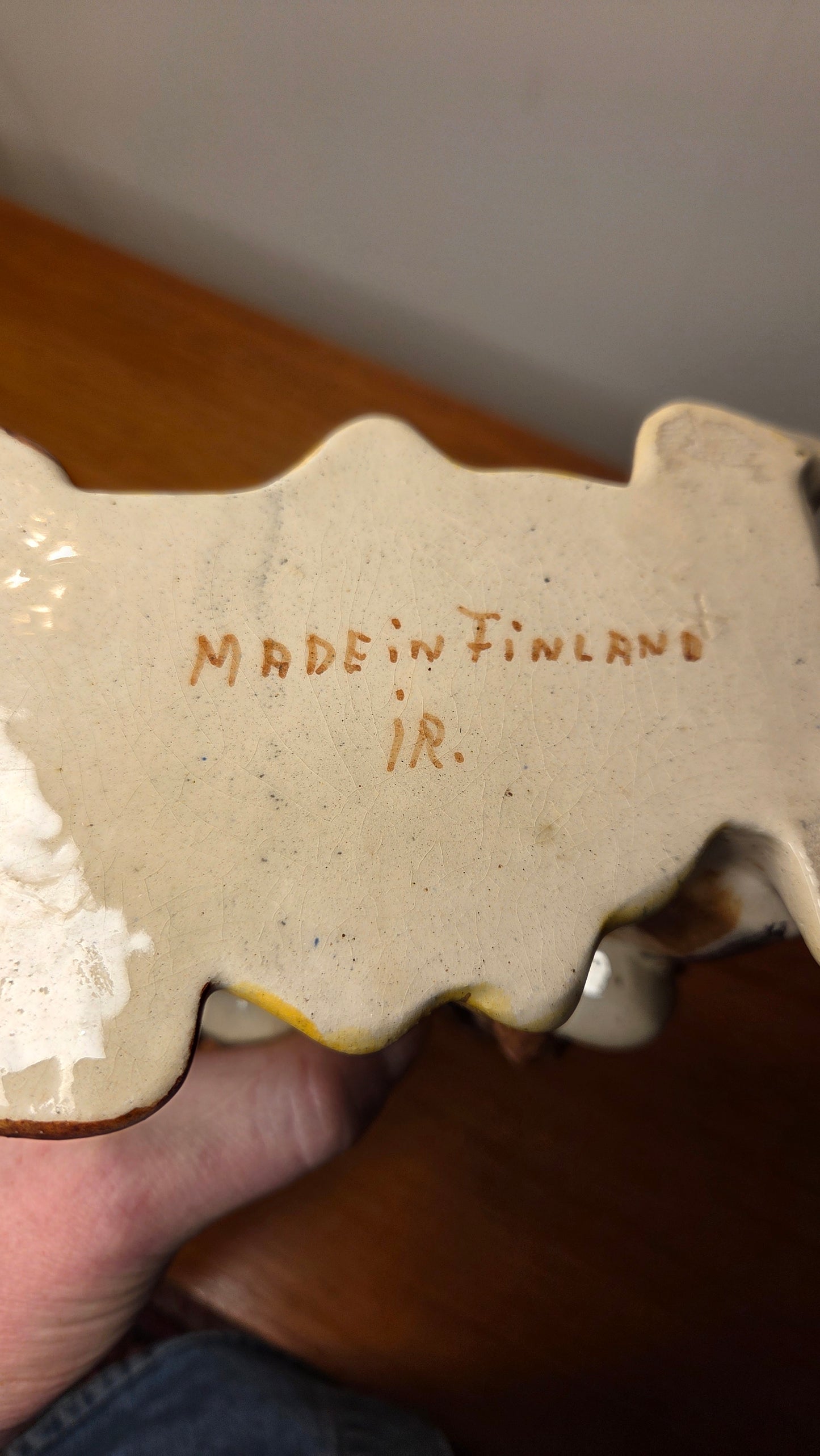 Kupittaan Savi – Ville ja Helena – harvinaisempi käsinmaalattu figuuri