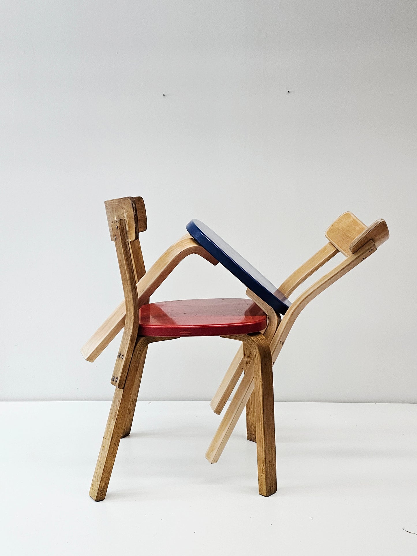 Artek 69 tuolit