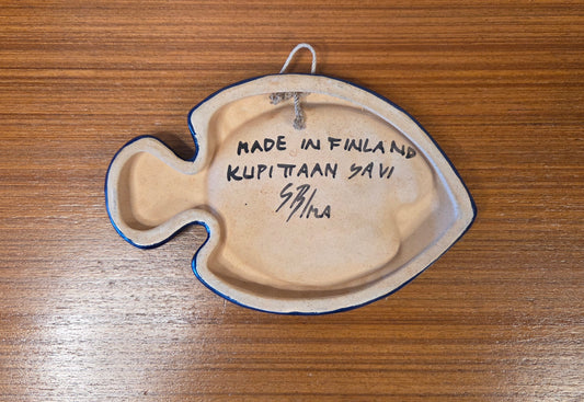 Kupittaan Savi kala reliefi, Solveig Björkman.