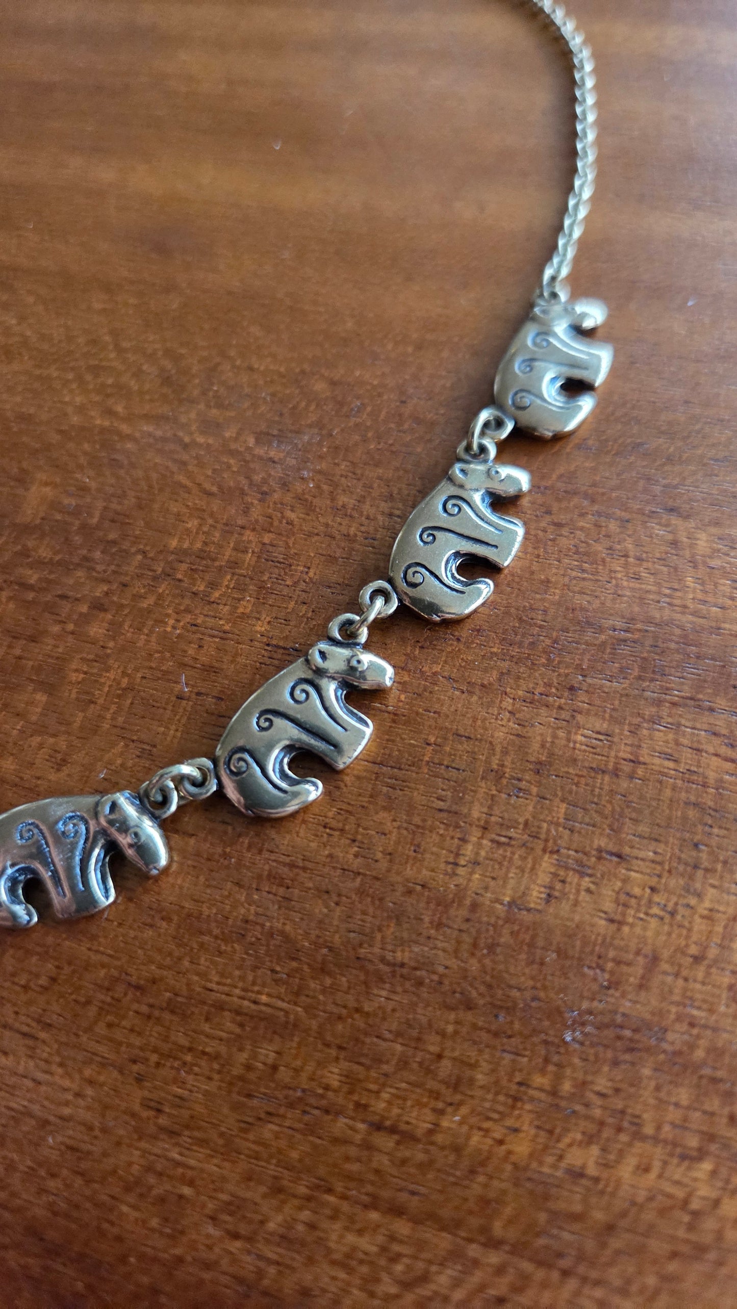 Kalevala Koru – Karhukääty kaulakoru, 45 cm