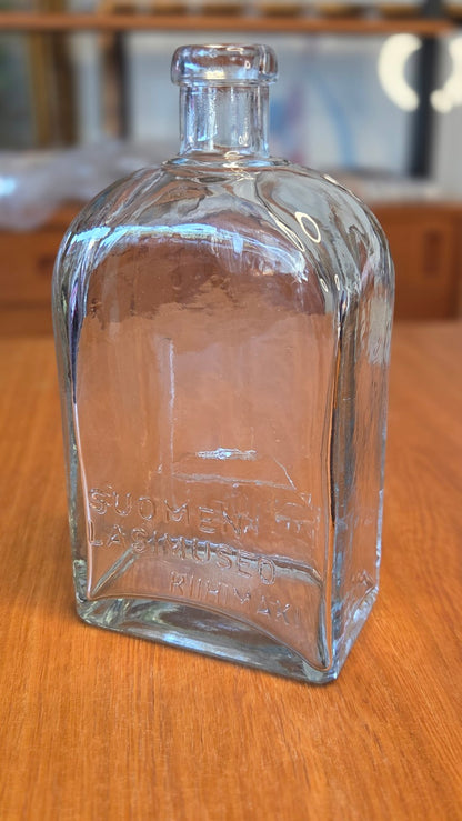 Lasipullo edestä