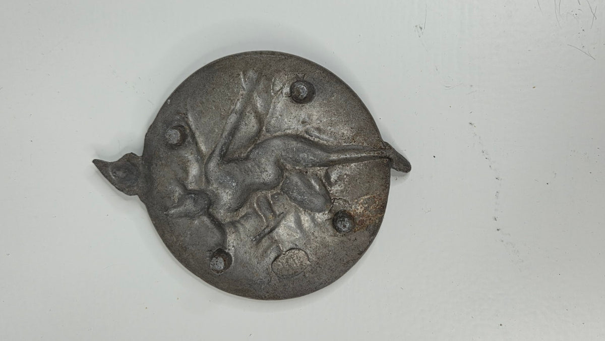 Vanha metallinen koristevati