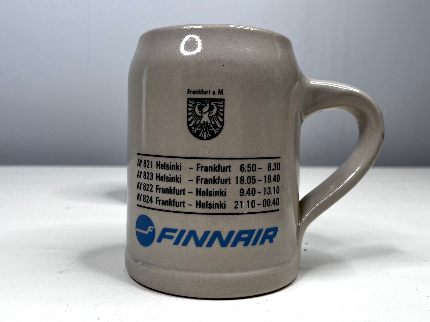 Erä Finnairin 80-90-luvun lasia