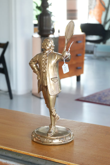 Kitsch-inspired tennis statue – baroque figure with sunglasses, approx. 30 cm