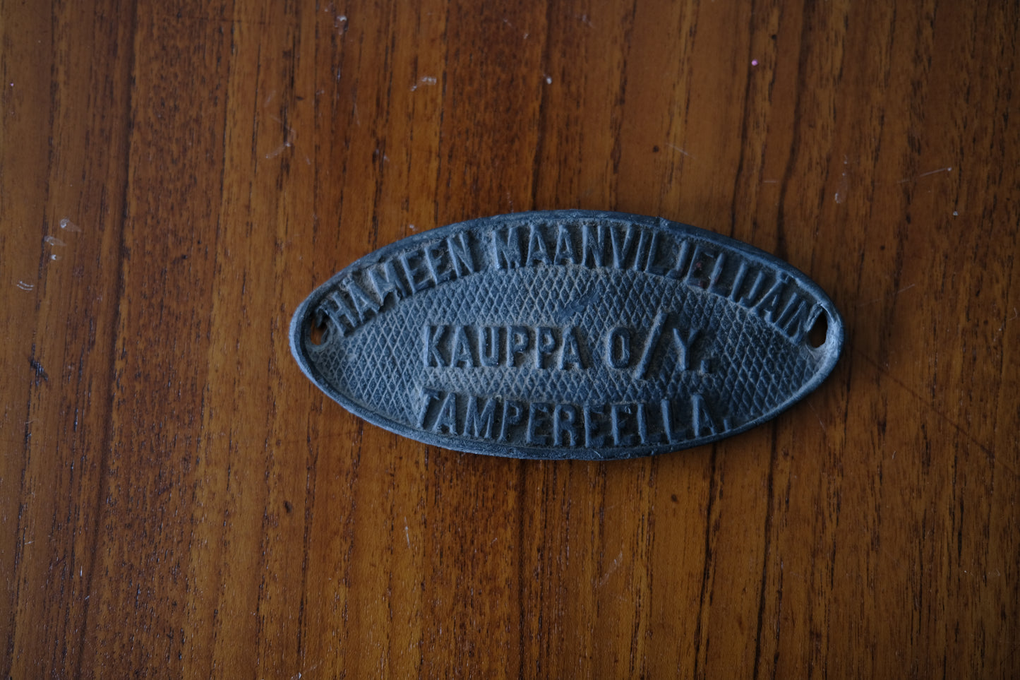 Vanha kyltti ( Hämeen maanviljelijöiden kauppa Oy)