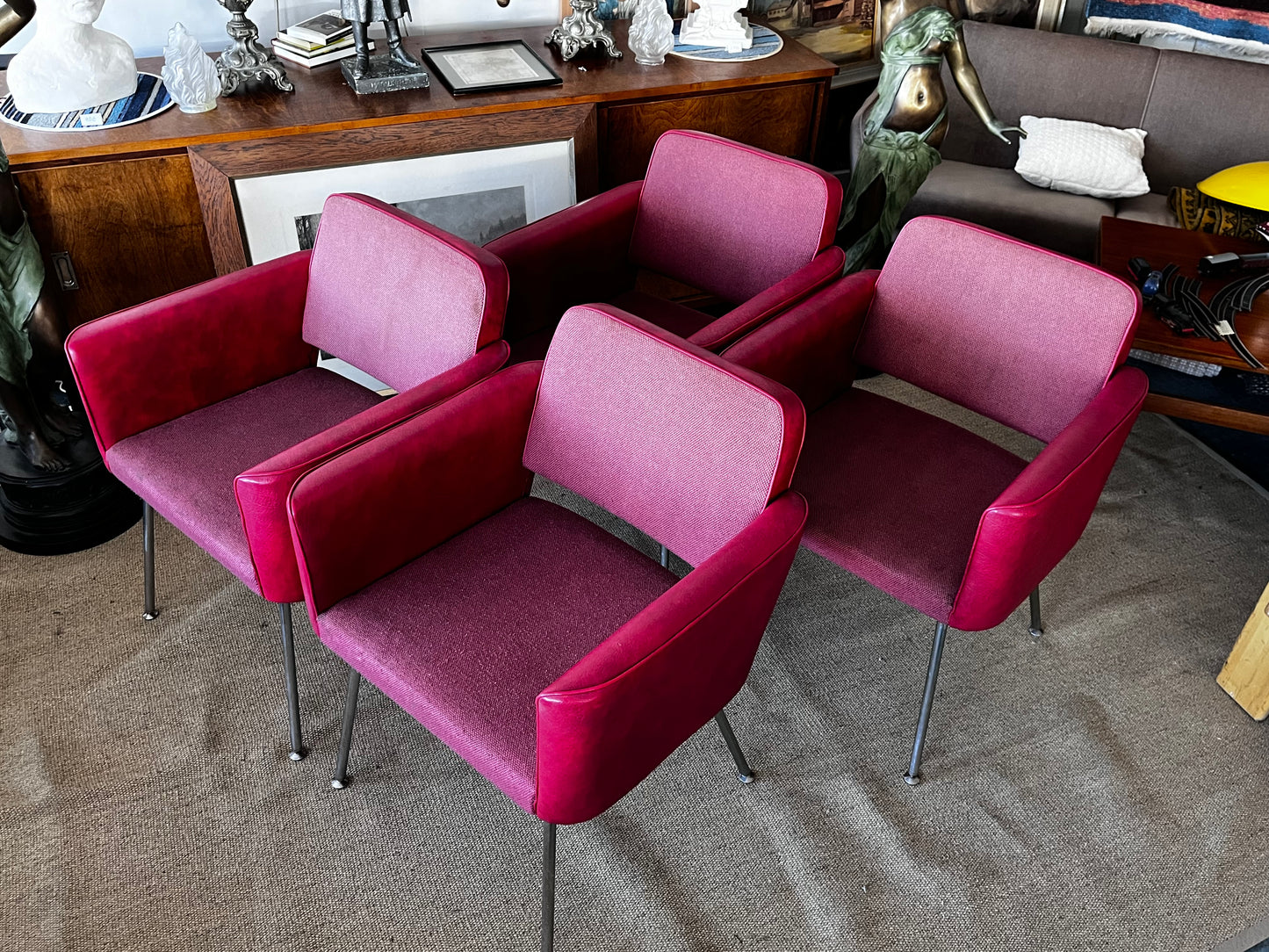 Asko 70-luku,punaiset nahka/kangastuolit