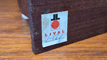 Lival seinävalaisin 1960-luku, teak-runko ja vaalea muovikupu
