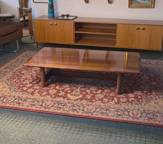 Vintage sohvapöytä