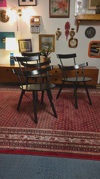 Jussi-nojatuoli, musta – laadukas ja kauniin minimalistinen