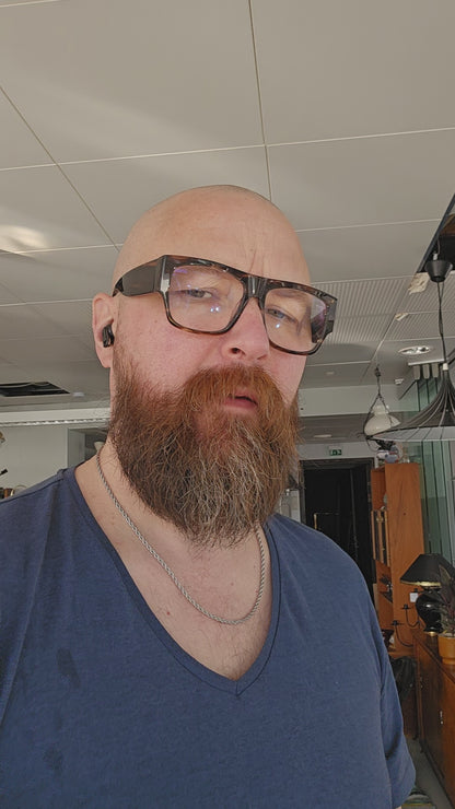 Näyttely-/kukkajalusta peilikannella