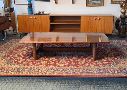 Vintage sohvapöytä