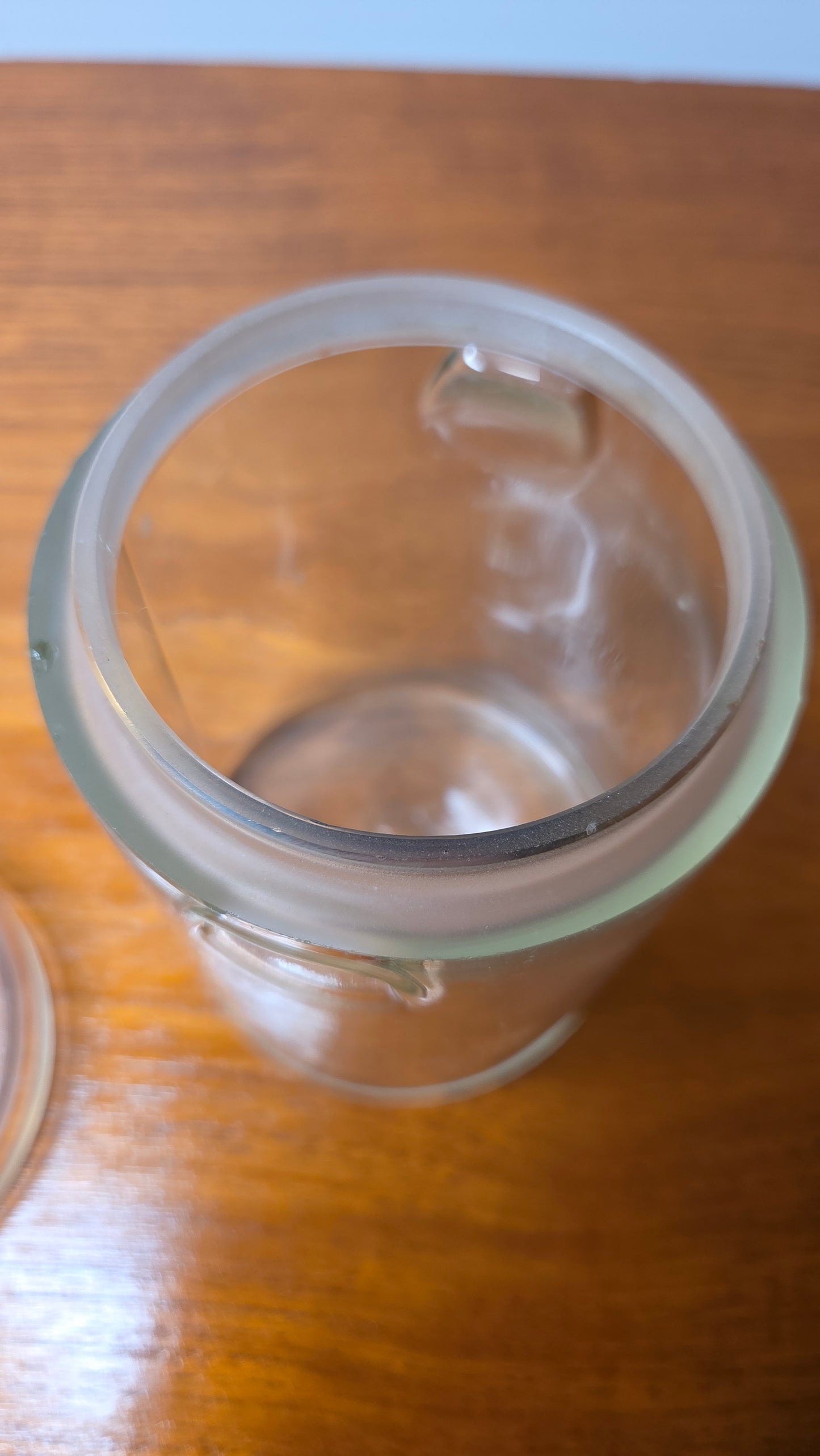 Viialan Lasi – vanha lasipurkki