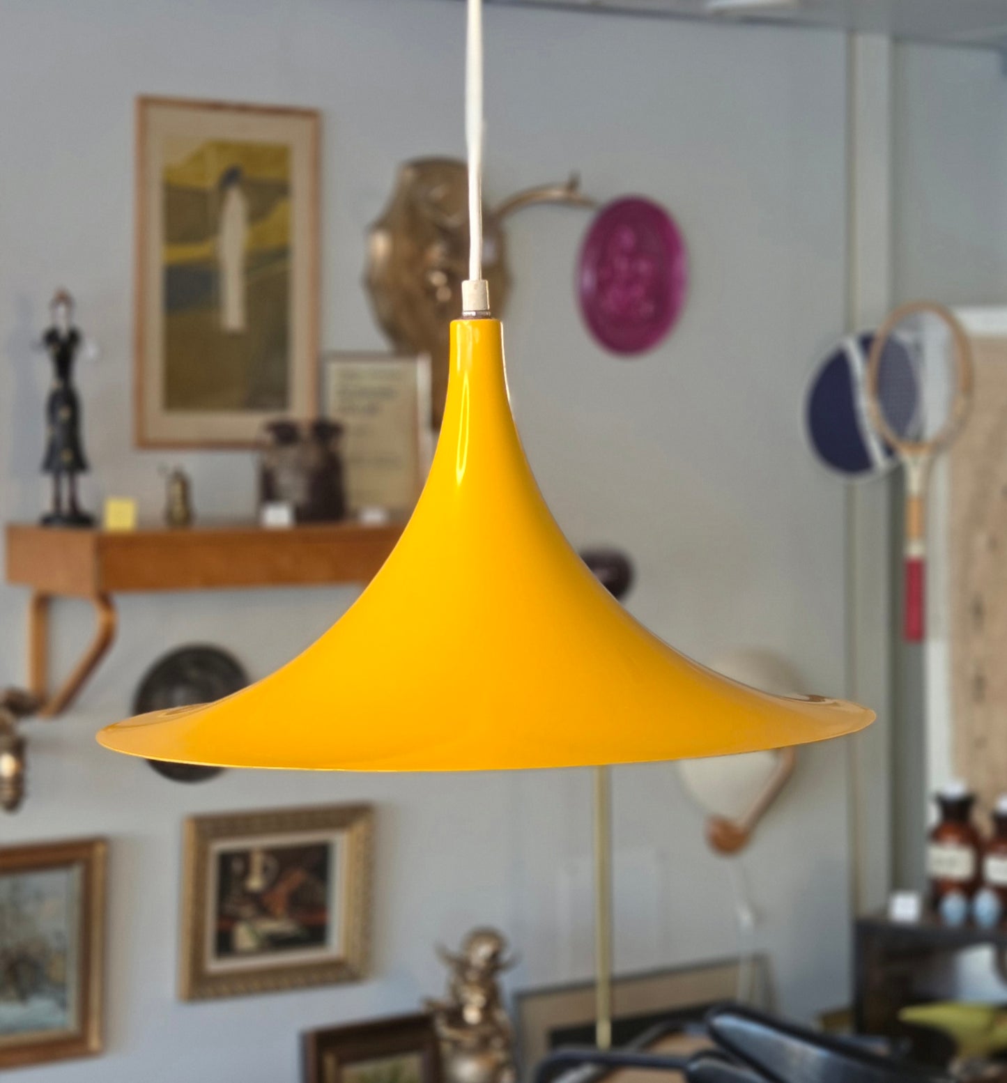 Fog & Mørup “Semi” -riippuvalaisin