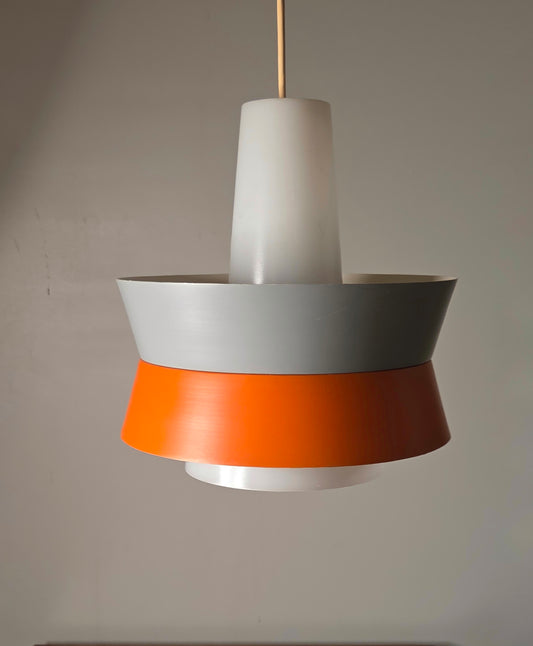 Lyfa 1960-luvun tanskalainen riippuvalaisin – ajaton designklassikko