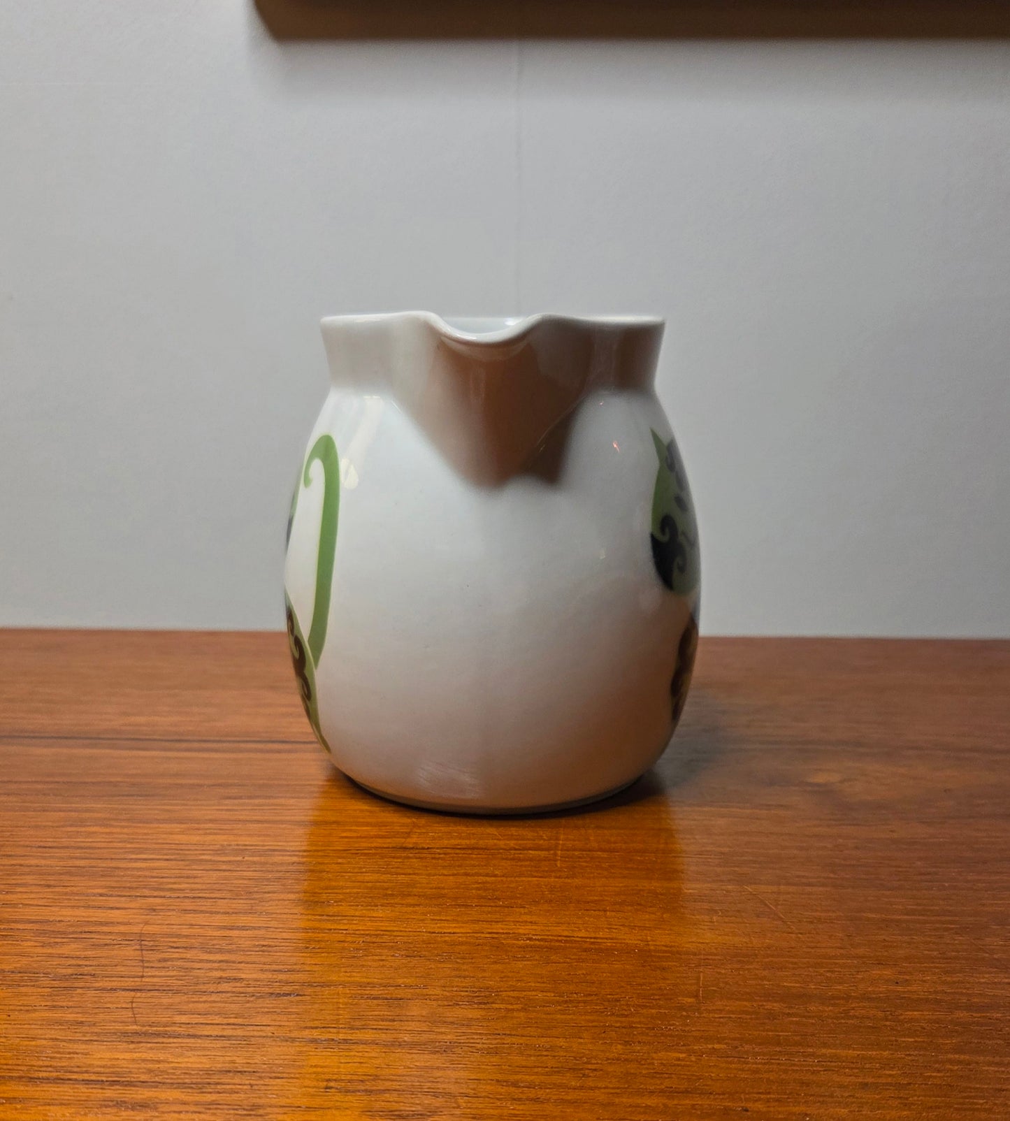 Arabia – Kaj Franck KL1 kannu / Raija Uosikkisen "Kissa" -koriste