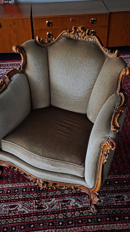 Vintage nojatuoli, kaunis kaiverrustyö