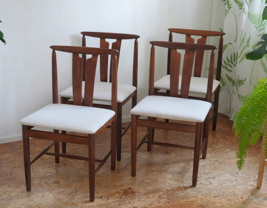 1960-luvun vintage ruokapöydän tuolit – 4 kpl, täysin entisöity