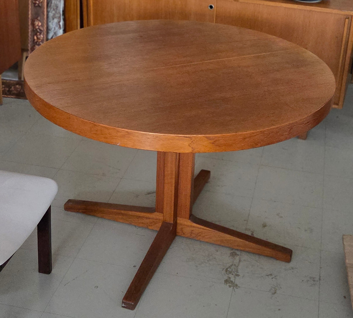 Vintage ruokapöytä 160cm