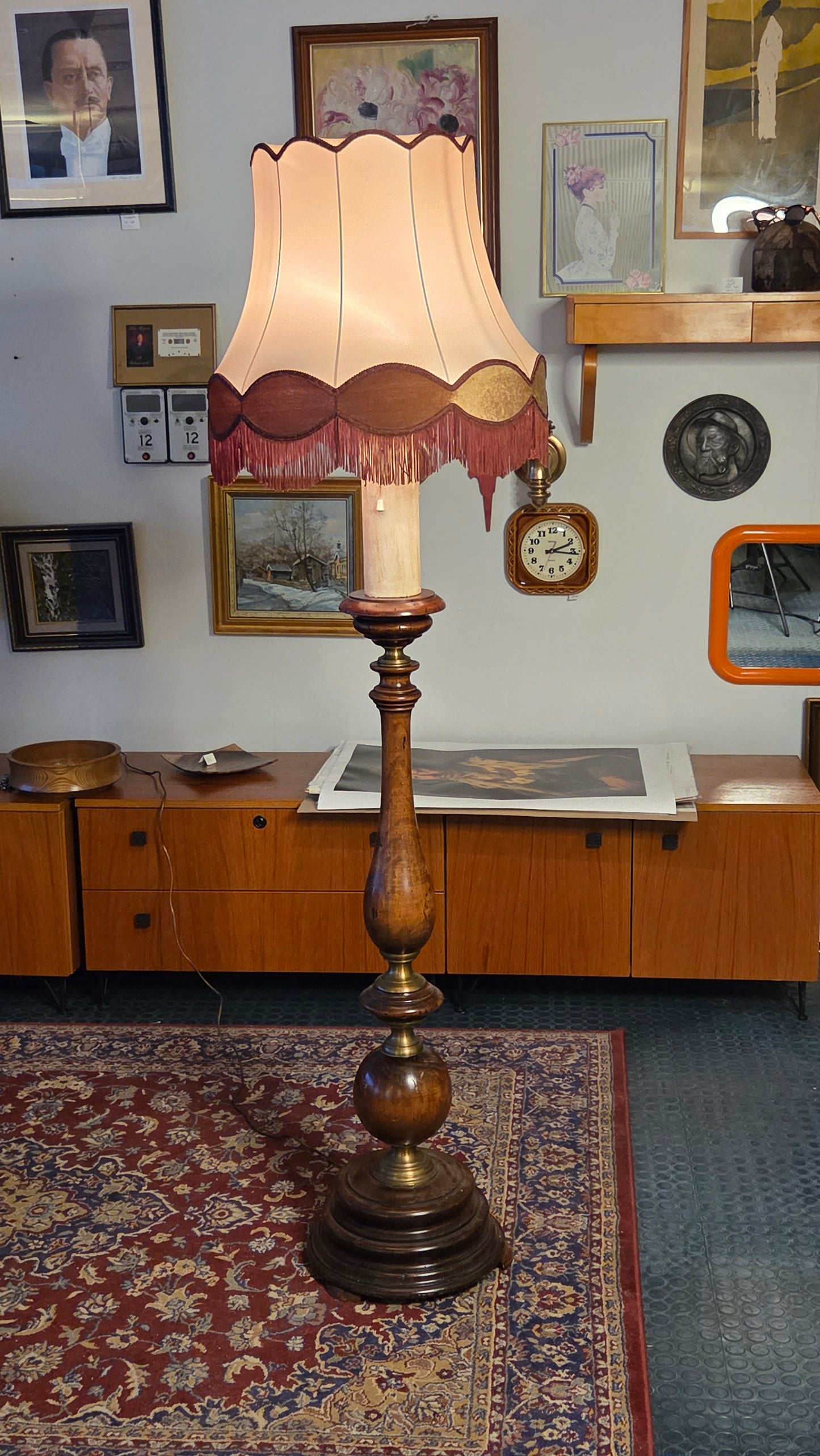 Upea vintage-lattiavalaisin, 175 cm