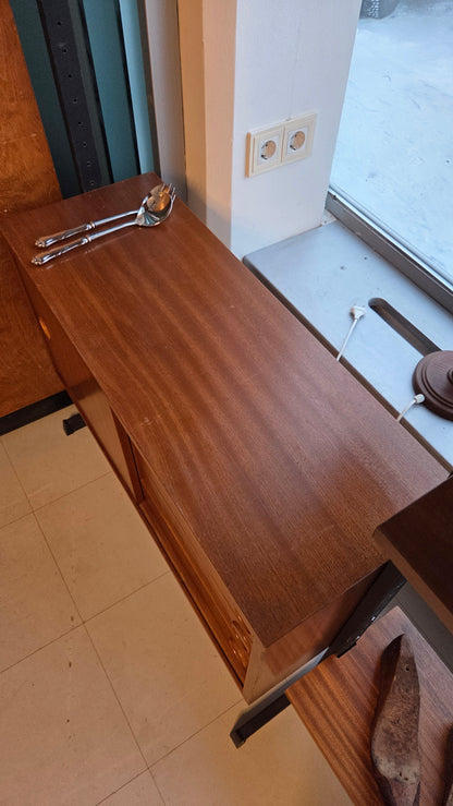 Vintage kirjahylly 60-luku