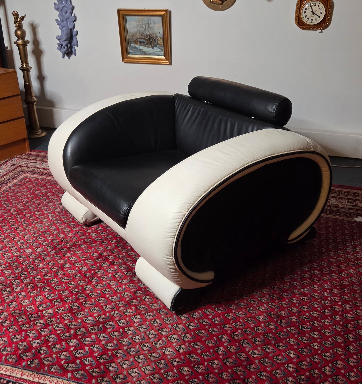 Upea 90-luvun design-nojatuoli – aitoa nahkaa