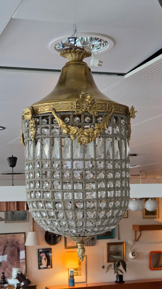Empire-tyylinen kristallikruunu, korkeus 60 cm