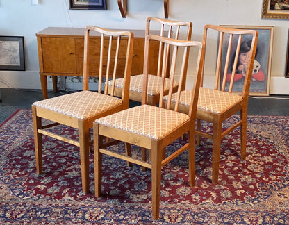 Ruokatuolisetti 4 kpl – 1960-luku | Lahden Puukalusto