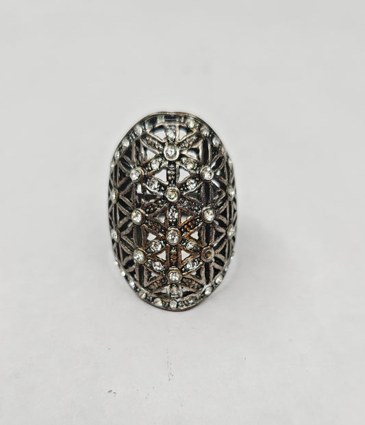 Sormus, koko noin 19mm