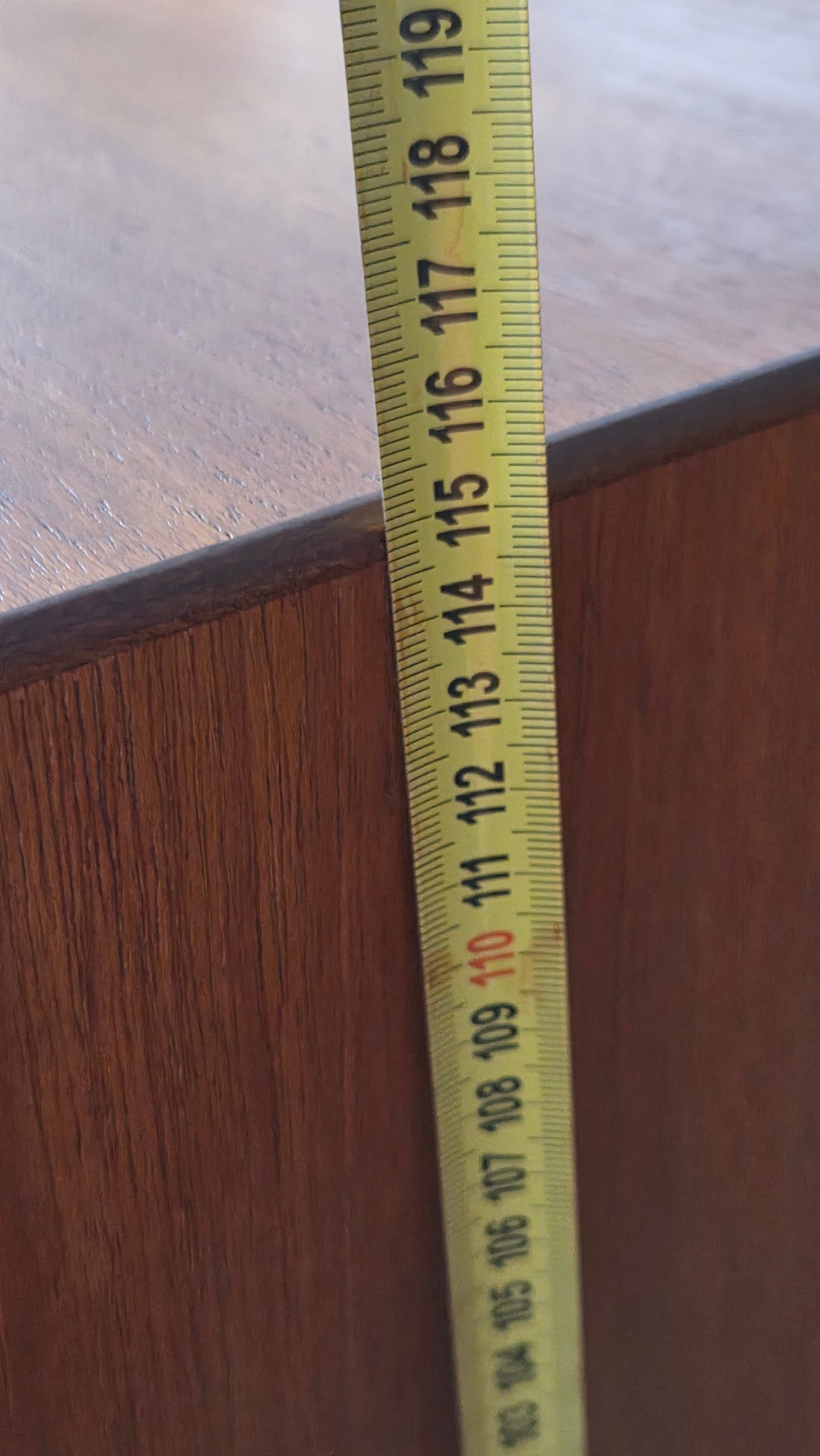 Teak-lipasto 60-luku