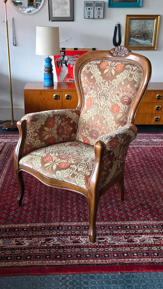 Kaunis chippendale tuoli