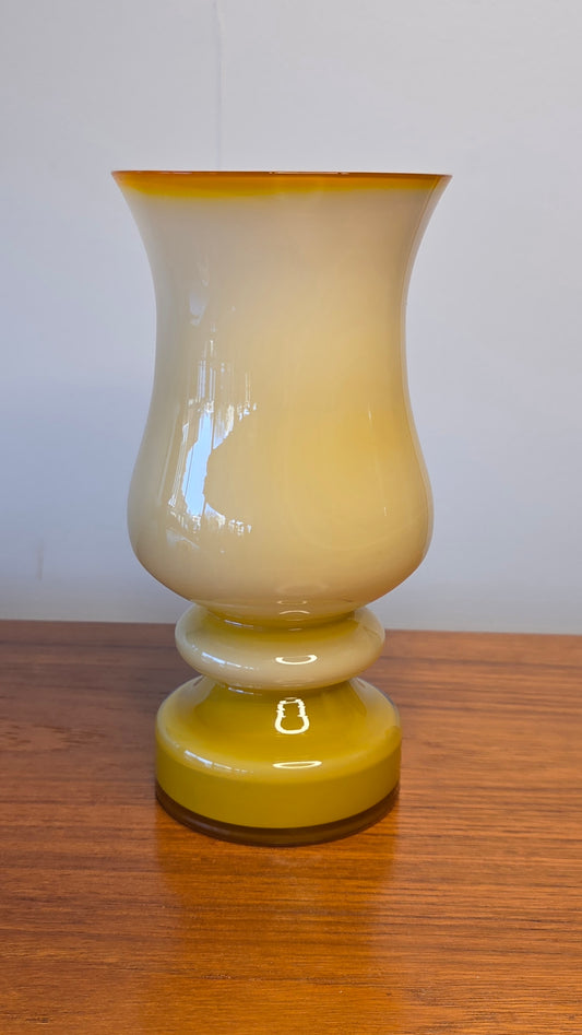 Taidelasimaljakko Gunnar Ander, Lindshammar