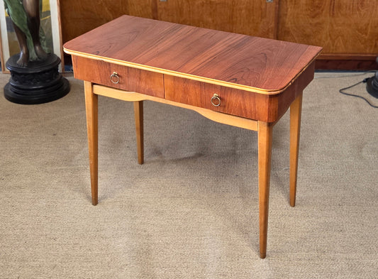 Vintage sivupöytä 1950-luvulta