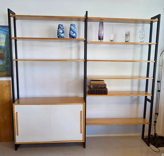 Asko kirjahylly, Jussi Peippo