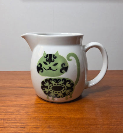 Arabia – Kaj Franck KL1 kannu / Raija Uosikkisen "Kissa" -koriste