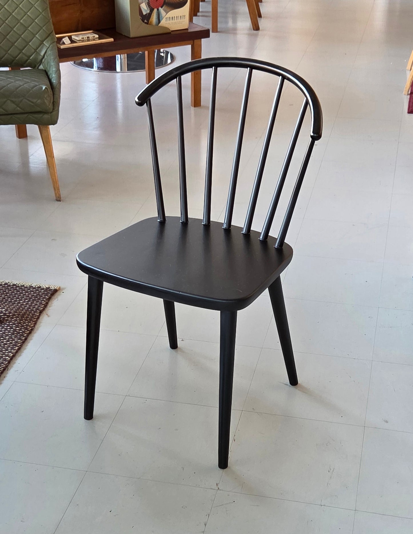 4 kpl vintage pinnatuoleja