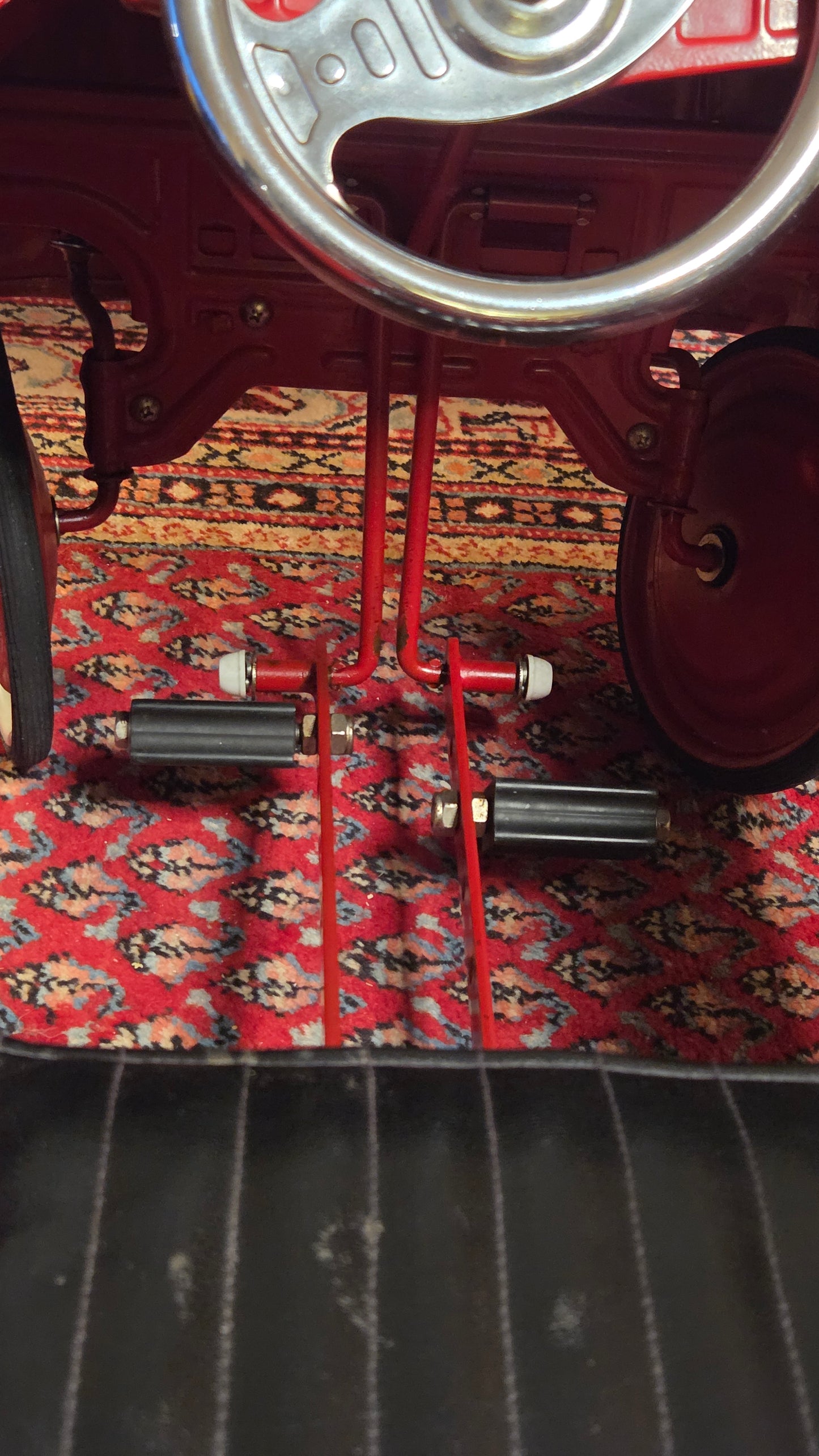 Nostalginen Firefighter FD No.1 -polkuauto (1980-luvun malli) 