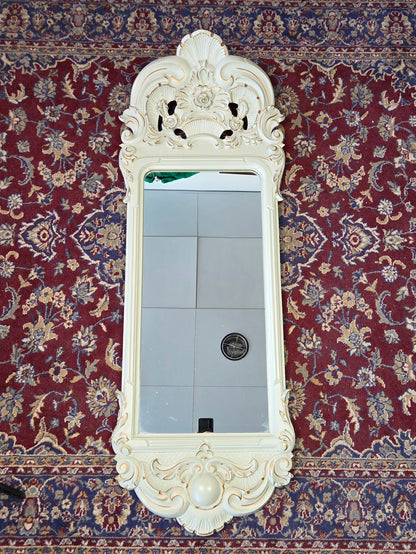 Talonpoikaisrokokoo peili