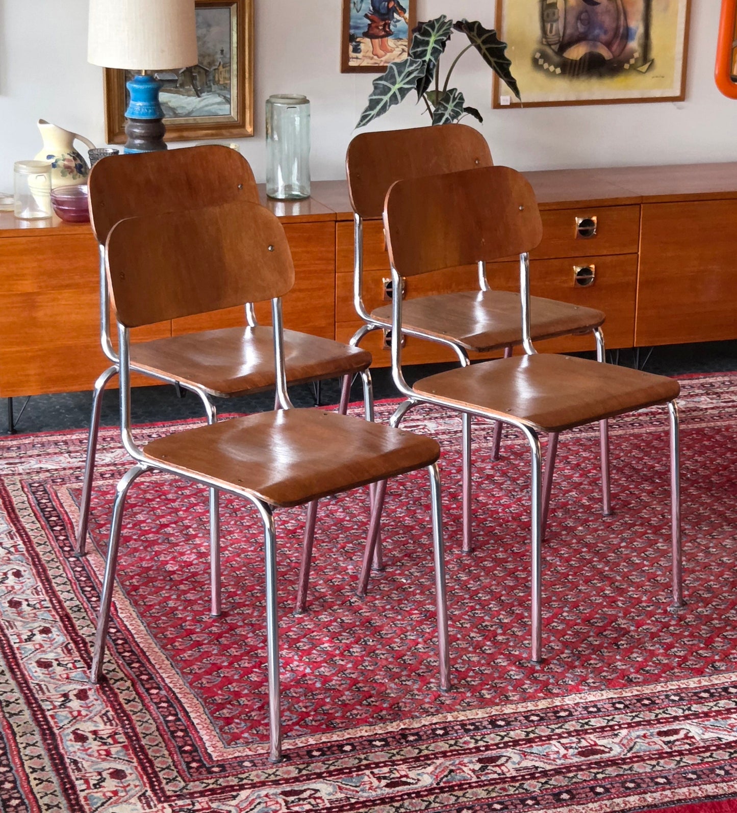 Bauhaus tyyliset tuolit 4kpl