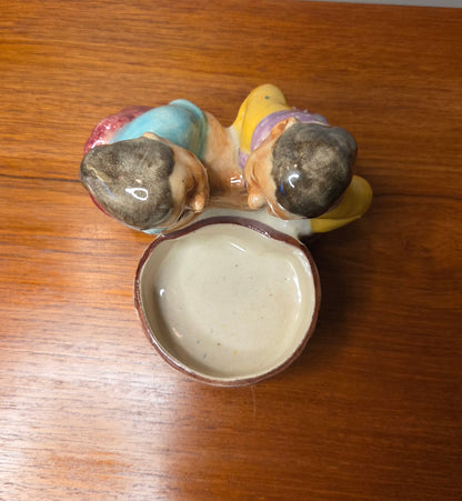 Kupittaan Savi – ”Pyykkärit” – harvinainen käsinmaalattu figuuri