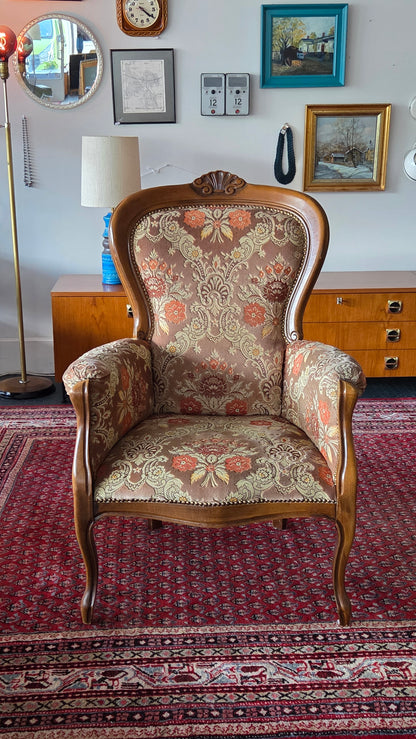 Kaunis chippendale tuoli