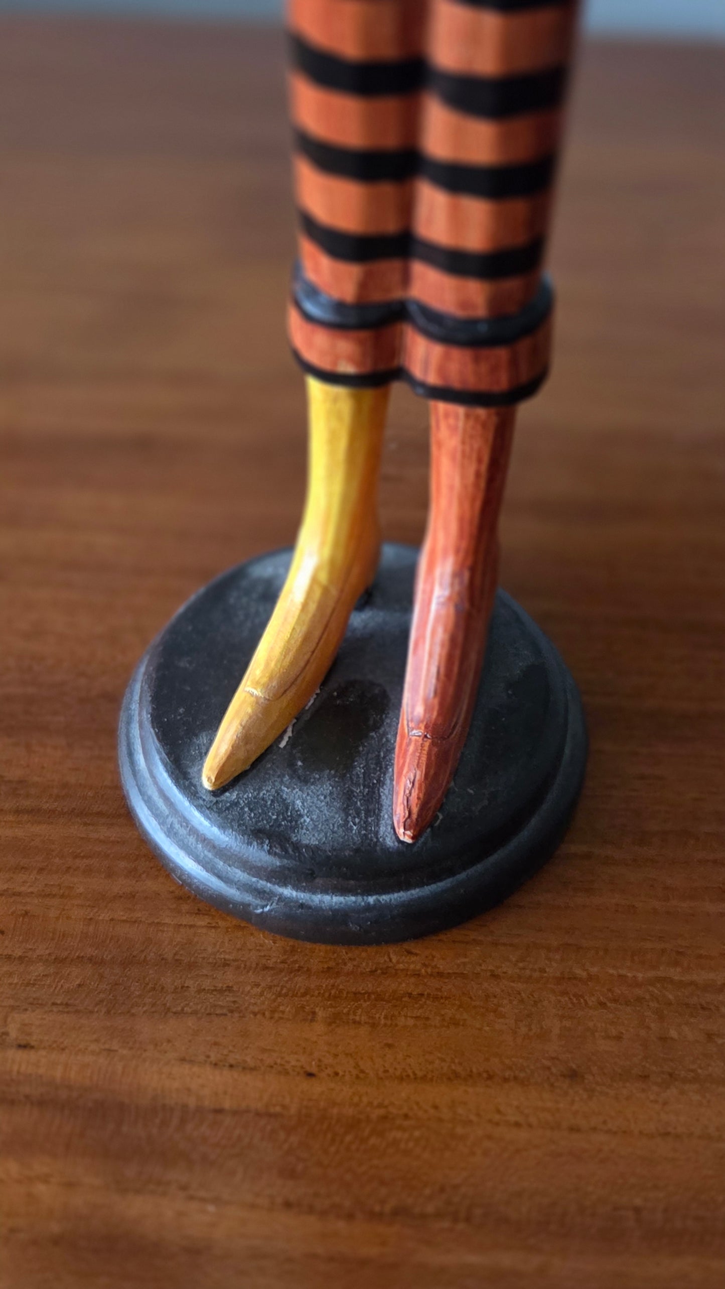Koruteline – rouvafiguuri (50 cm)