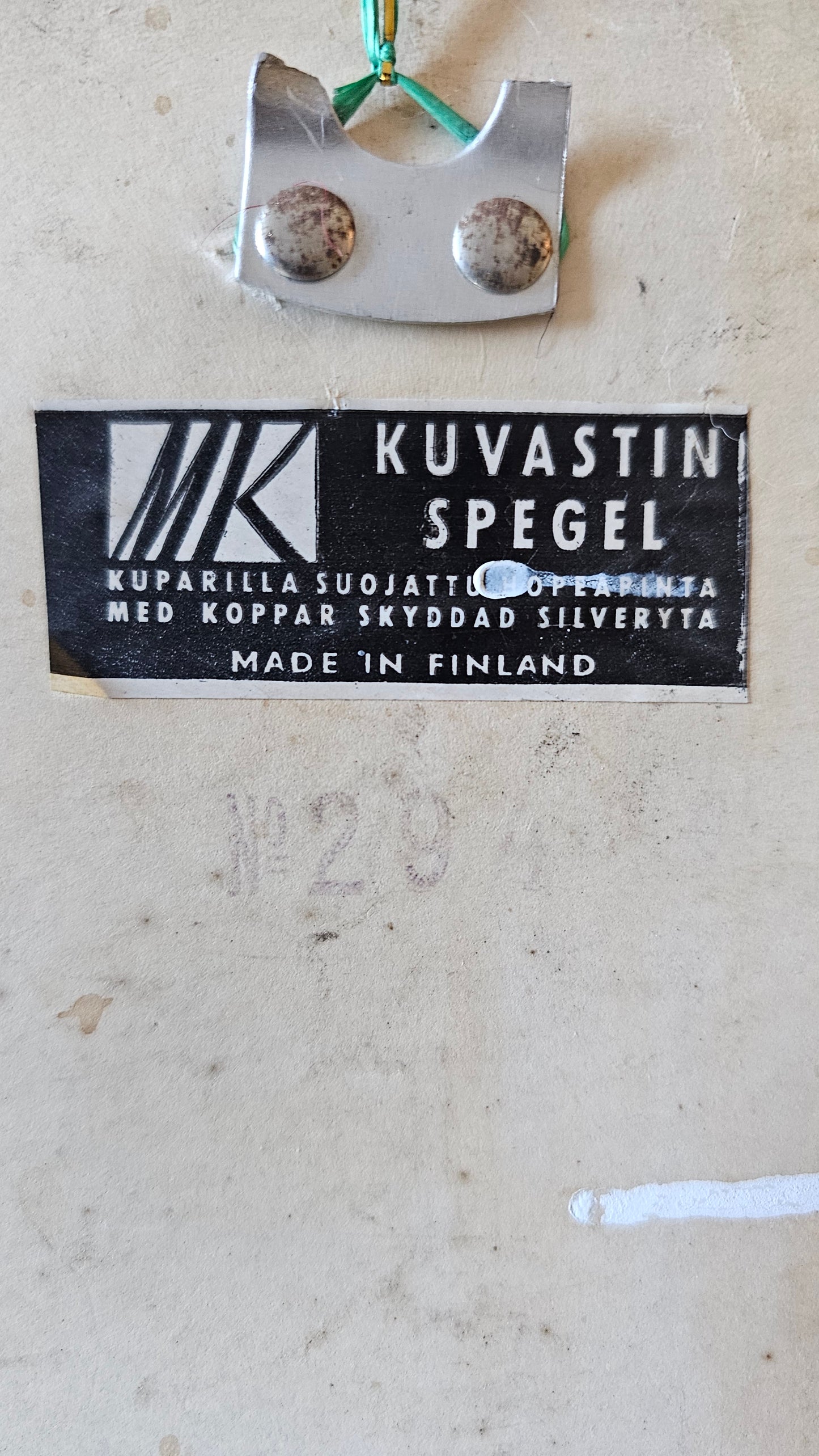 Mäkisen kuvastin – pyöreä peili, halkaisija 40 cm