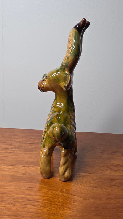 Harvinainen 1960-luvun majolika-figuuri – “Goat Markhorn” / Kind Beasts -sarja (Vasylkivska majolica)