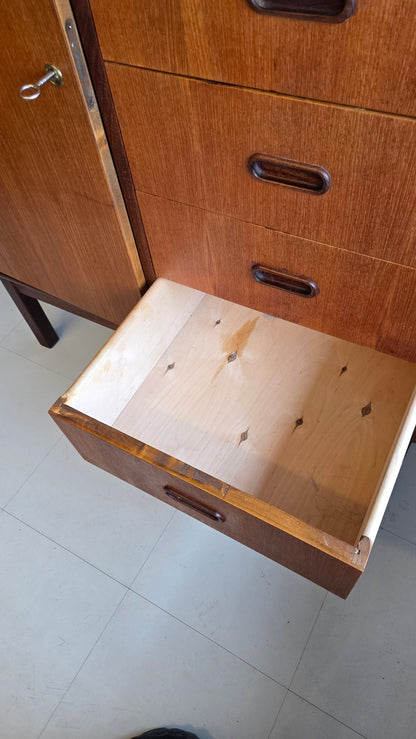 Teak-lipasto 60-luku