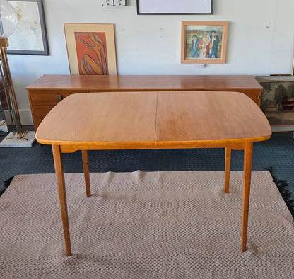 Ruokapöytä 60-luku, Lahden puukalusto Oy