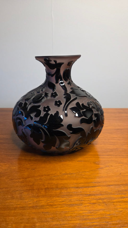 Michael Weems – Cameo ametistilasi maljakko (USA)